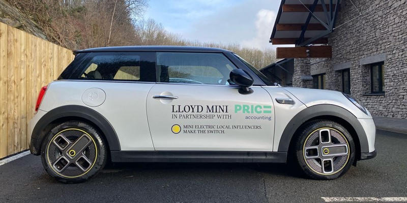 price-Accounting-Lloyd-MINI-Local-Influencers-MINI-Electric-News5