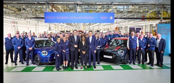 MINI Plant Oxford Goes Electric
