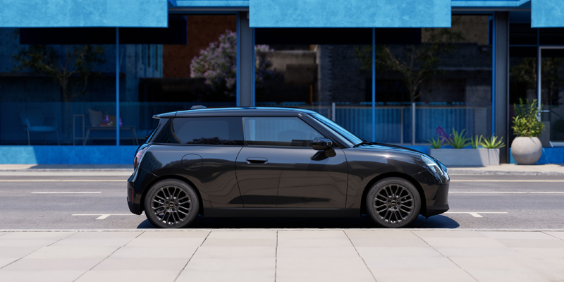 MINI Cooper E Monochrome