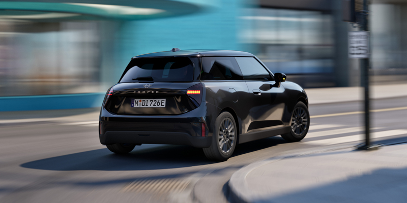MINI Coope E Monochrome