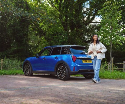 Lloyd MINI Cooper 5 Door Motability Offer