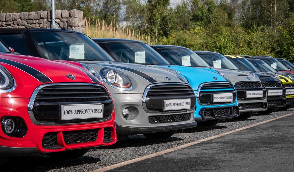 Mini Use MINI | New & Used MINI Cars | Lloyd MINI