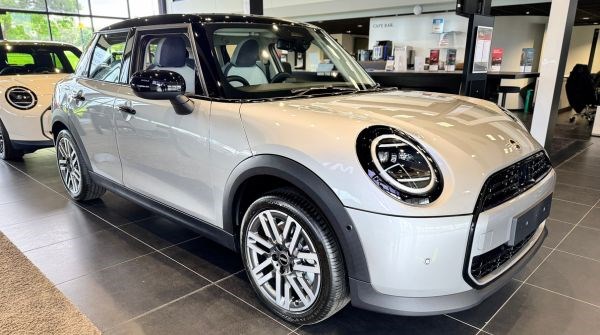 MINI Cooper C 5-door Classic