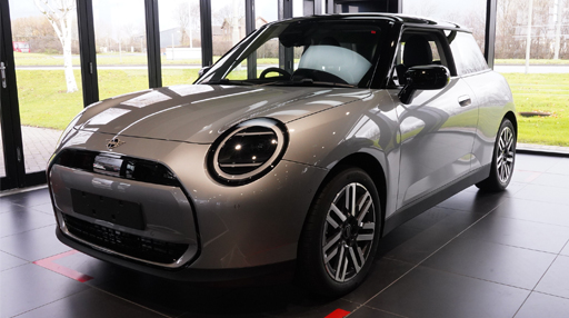 Blackpool MINI Showroom Stock - MINI Cooper E