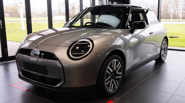 Blackpool MINI Showroom Stock - MINI Cooper E