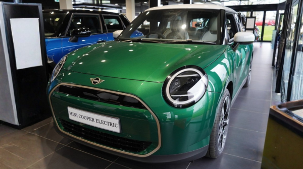 MINI Cooper 3-Door E Exclusive