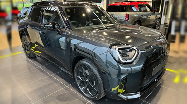 MINI Aceman E Sport