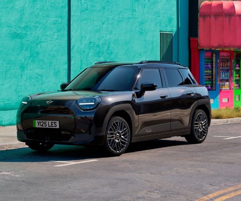 Lloyd MINI Aceman Motability Offer