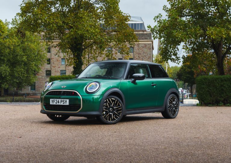 Lloyd MINI Cooper Electric Motability Offer