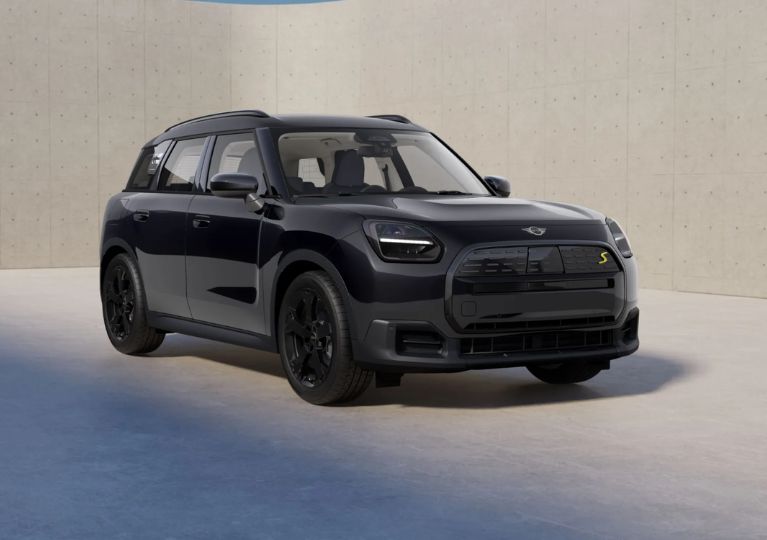 Lloyd All-Electric MINI Countryman Motability Offer