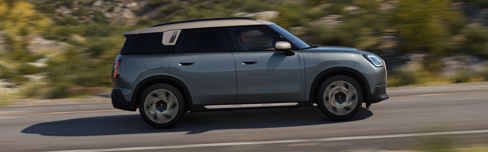 MINI Countryman driving