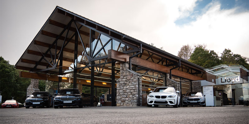 Lloyd South Lakes BMW Building exterior