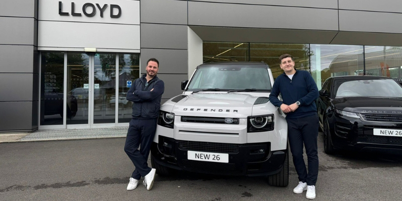 Lloyd Land Rover Team