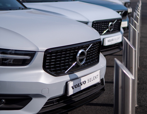 Our top tips on spring cleaning your car before you sell 