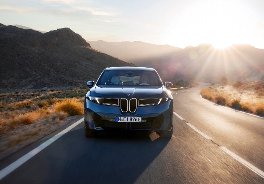 BMW iX3