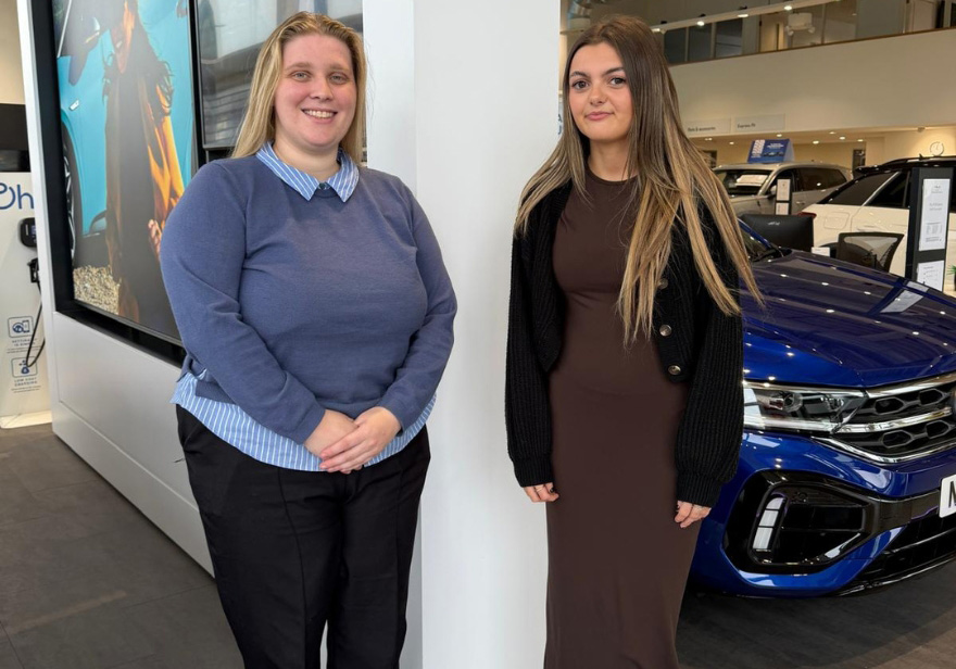 Meet Service Advisors, Abigail and Sophie!