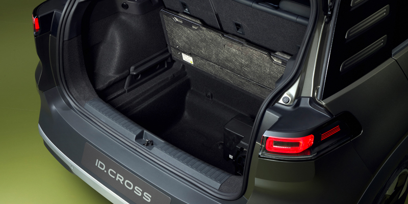 ID. Cross Boot