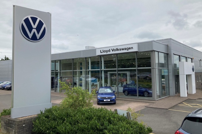Lloyd Volkswagen Retail Centre