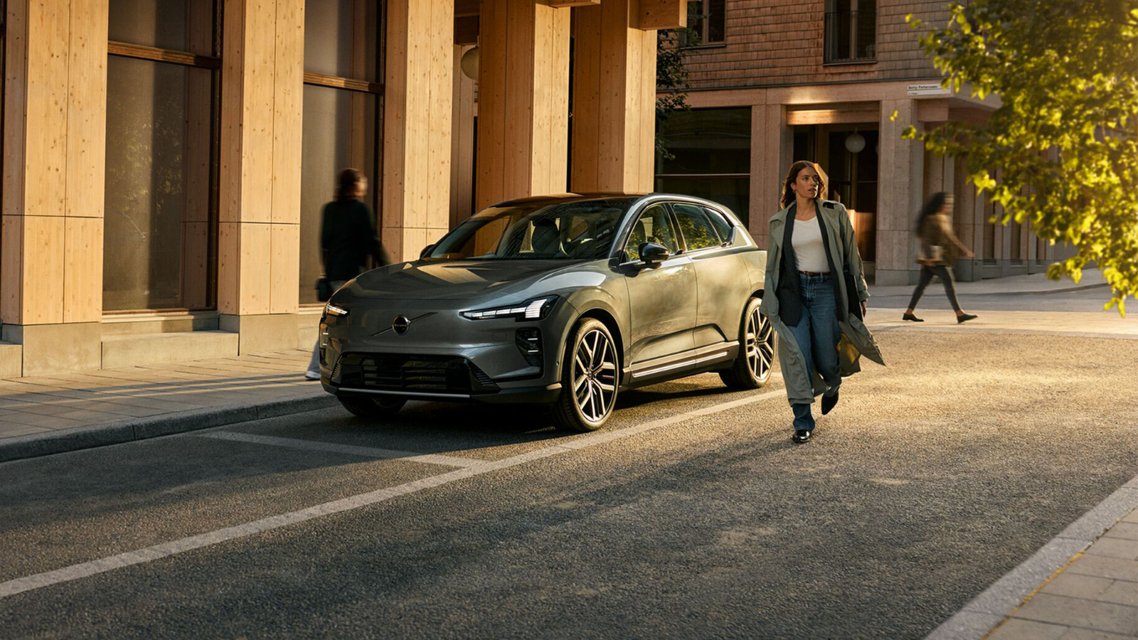 Volvo-EX60-First-Look-Event-Hero-Banner
