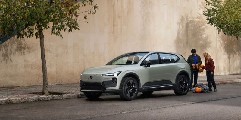 Volvo-EX60-Cross-Country