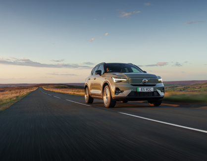 Volvo EX40 triumphs as Mid-Sized SUV of the Year