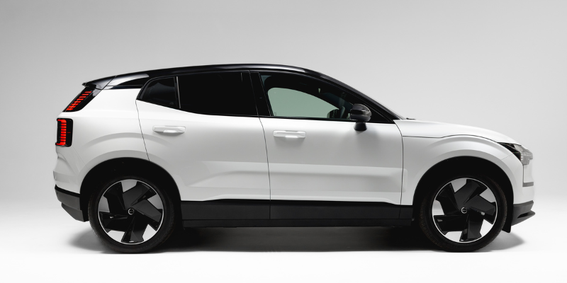 Volvo-Car-UK-introduces-its-first-commercial-vehicle:-the-fully-electric-EX30-Cargo