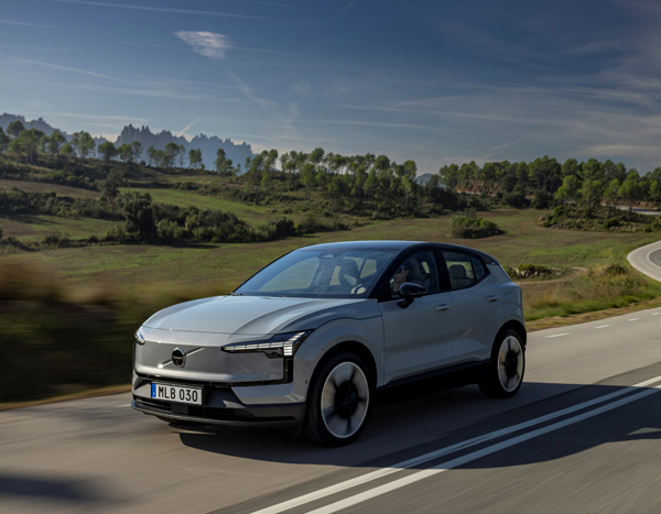 Volvo EX30 excels as Carwow Car of the Year