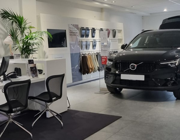 Lloyd Motor Group Expands with Volvo Cars