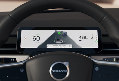 Your new Volvo EX90 gives you the info you need – when you need it