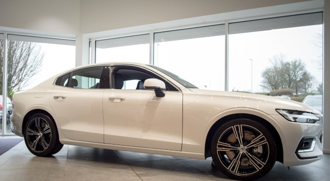 Sell Us Your Used Saloon