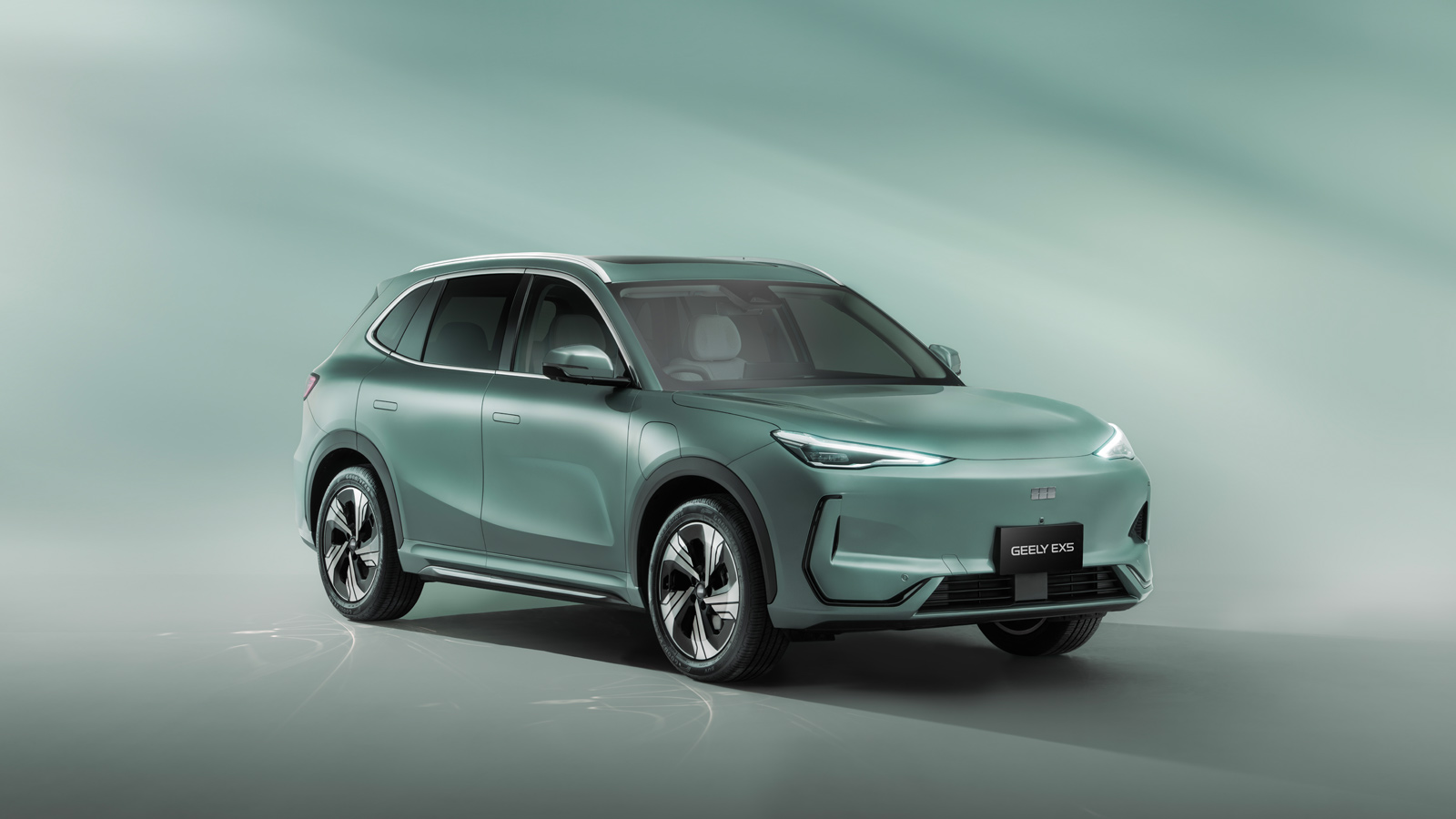 Geely at Lloyd Motor Group