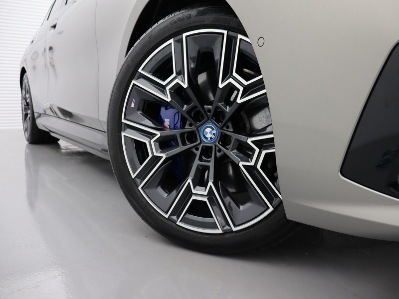 2025 (25) BMW I5 250kW eDrive40 M Sport Pro 84kWh 5dr Auto 4656873