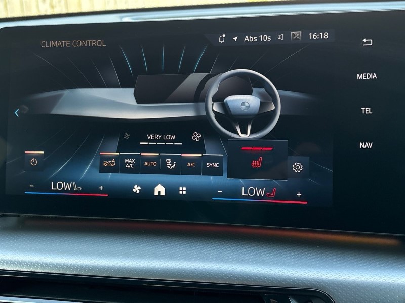2025 (25) BMW iX1 230kW xDrive30 M Sport 65kWh 5dr Auto 4360906