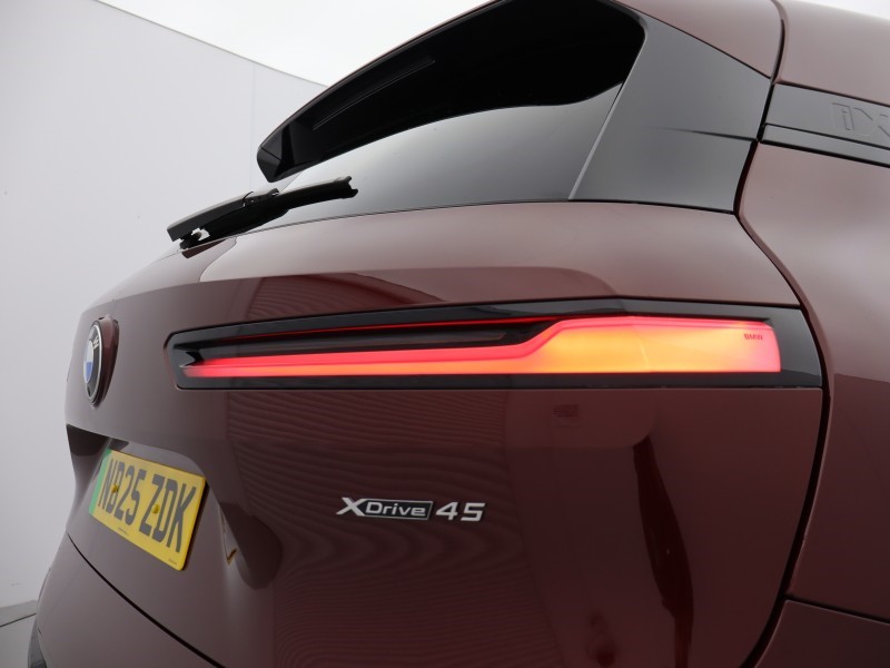 2025 (25) BMW iX 300kW xDrive45 M Sport 101kWh 5dr Auto 4919655