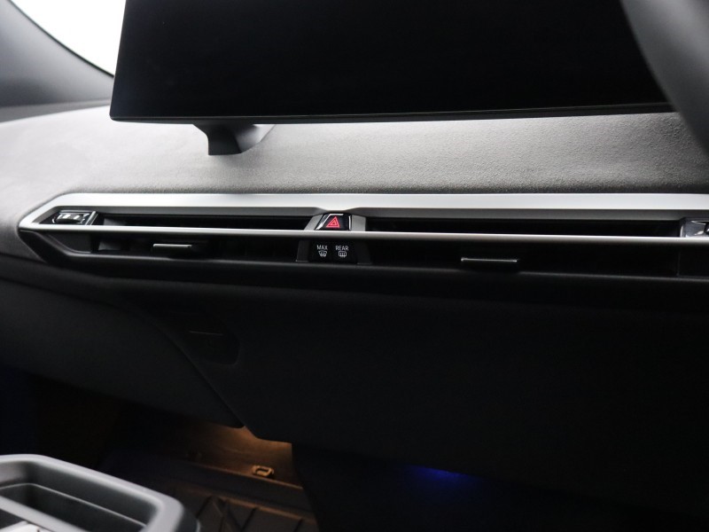 2025 (25) BMW iX 300kW xDrive45 M Sport 101kWh 5dr Auto 4919705