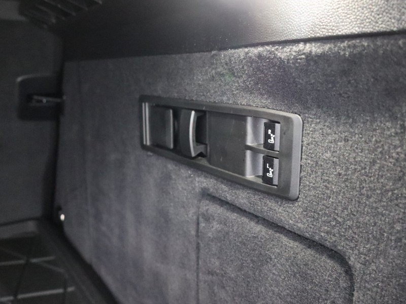 2025 (25) BMW iX 300kW xDrive45 M Sport 101kWh 5dr Auto 4919659