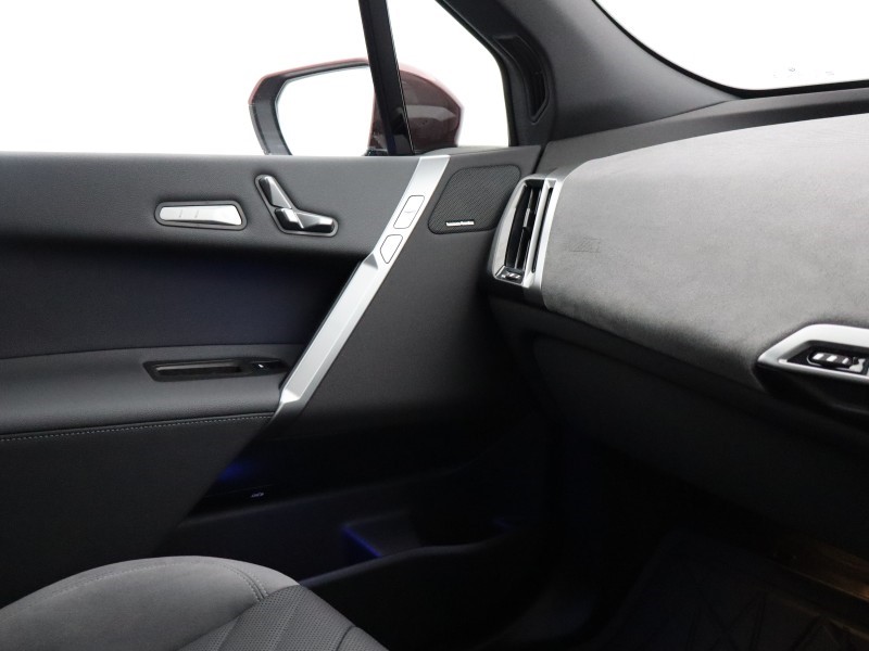 2025 (25) BMW iX 300kW xDrive45 M Sport 101kWh 5dr Auto 4919707