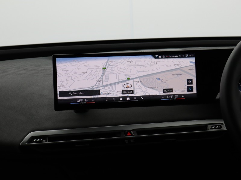 2025 (25) BMW iX 300kW xDrive45 M Sport 101kWh 5dr Auto 4919685