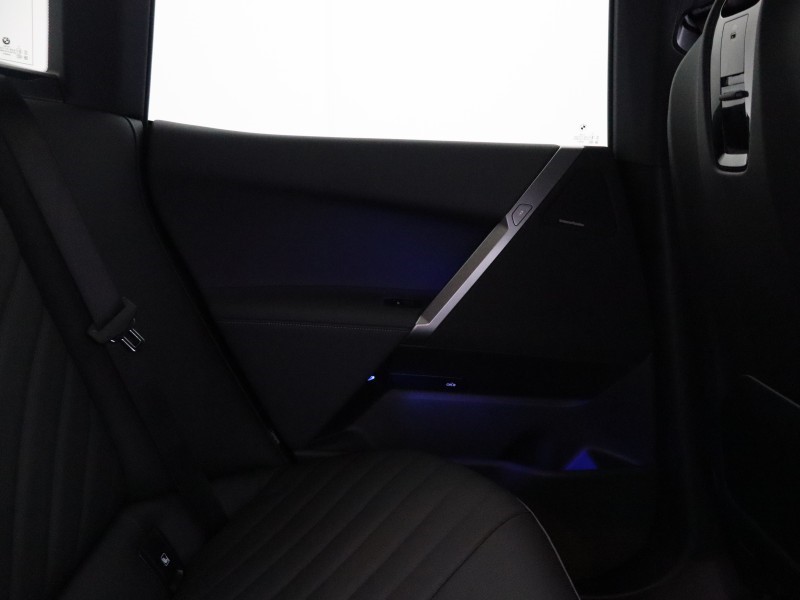 2025 (25) BMW iX 300kW xDrive45 M Sport 101kWh 5dr Auto 4919665