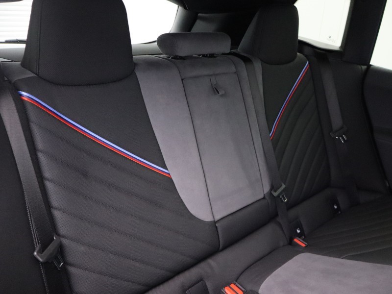 2025 (25) BMW iX 300kW xDrive45 M Sport 101kWh 5dr Auto 4919667