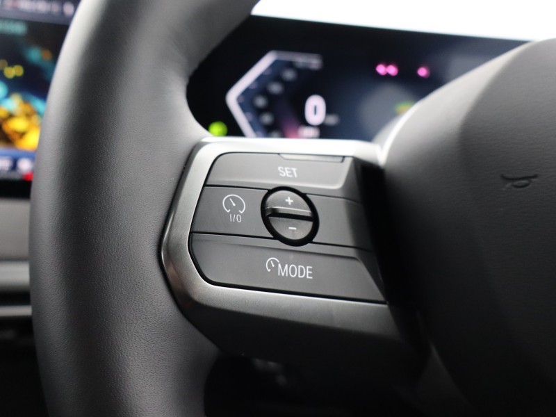 2025 (25) BMW iX 300kW xDrive45 M Sport 101kWh 5dr Auto 4919696