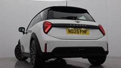 2025 (25) MINI COOPER 1.5 C Exclusive 3dr Auto 4905490