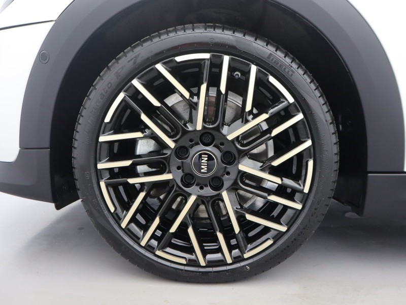 2025 (25) MINI COOPER 1.5 C Exclusive 3dr Auto 4905450