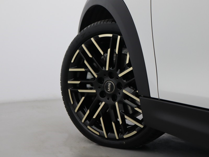 2025 (25) MINI COOPER 1.5 C Exclusive 3dr Auto 4905489