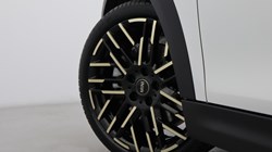 2025 (25) MINI COOPER 1.5 C Exclusive 3dr Auto 4905489