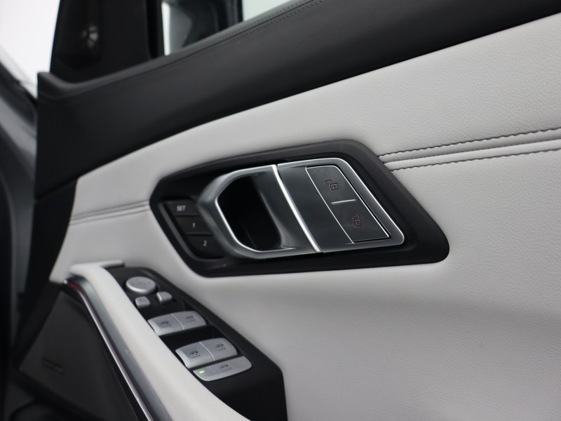 2025 (25) BMW M3 xDrive 530 Competition M 4dr Step Auto 4604154