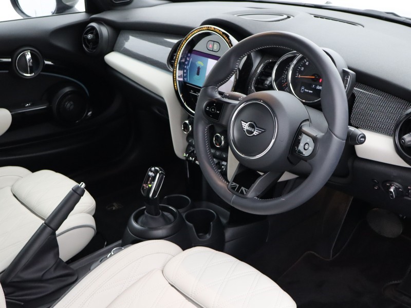 2022 (72) MINI CONVERTIBLE 1.5 Cooper Exclusive 2dr Auto 4425647