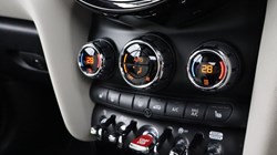 2022 (72) MINI CONVERTIBLE 1.5 Cooper Exclusive 2dr Auto 4425666