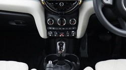 2022 (72) MINI CONVERTIBLE 1.5 Cooper Exclusive 2dr Auto 4425658