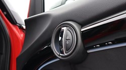 2022 (22) MINI HATCHBACK 1.5 Cooper Sport 5dr 4473945